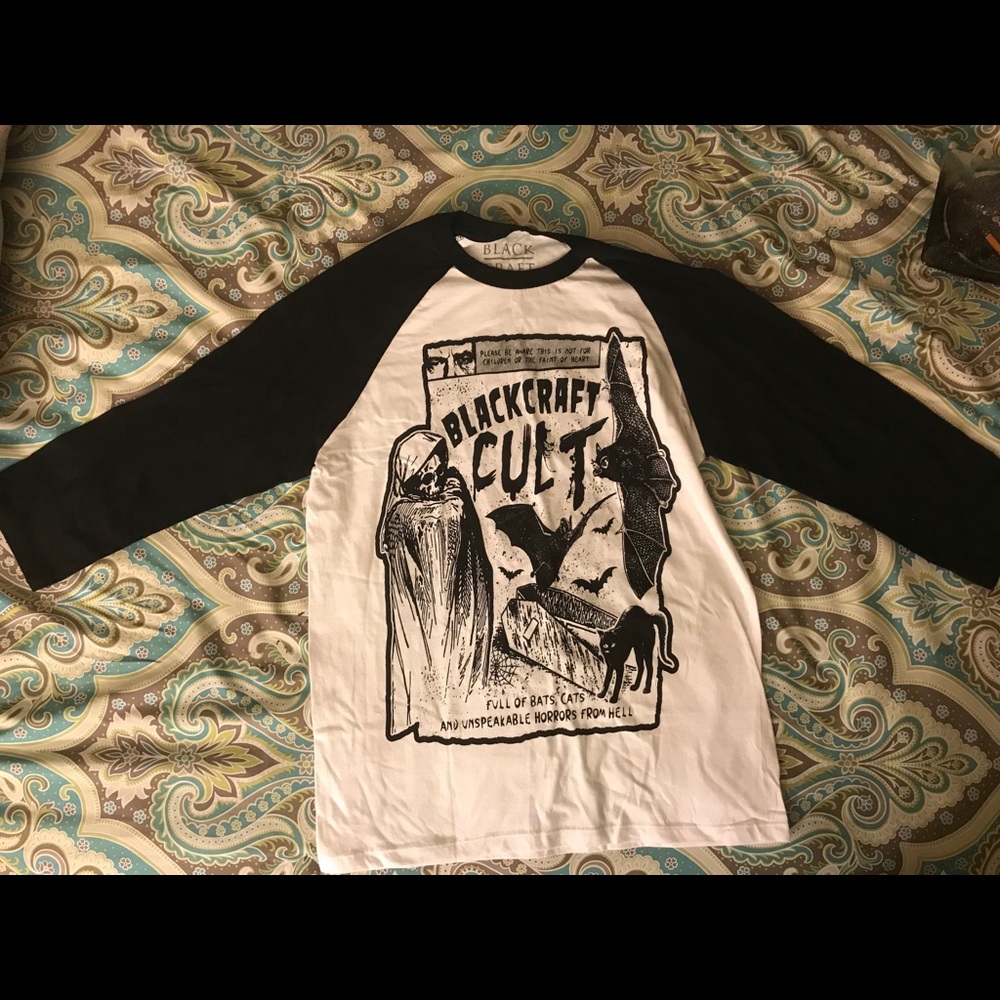 NWOT Mens Blackcraft Cult Baseball Tee (3/4 Sleeve